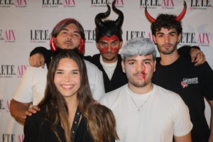 Les cinq membres du BDE IFTE AIX lors de leur soirée d'intégration au Maneo à Aix-en-Provence le Jeudi 3 Octobre 2024