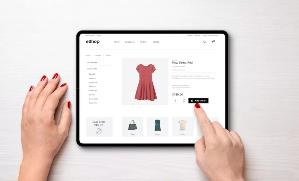 Le rédacteur web e-commerce est un professionnel du digital chargé de créer des contenus destinés à vendre en ligne : fiches produits, catégories, articles de blog, newsletters ou pages commerciales.